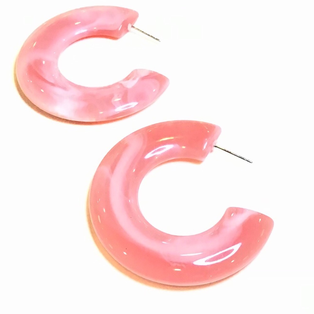 Pink acrylic open hoop earrings